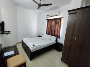 Swarna Sudarshan Service Apartments Sholinganallur