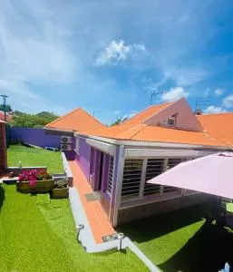 Maelya House - Bernard