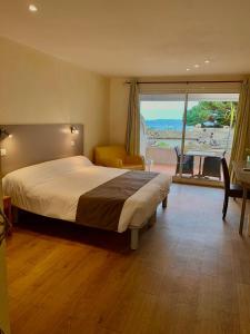 Junior Suite with Sea View room in Hôtel Beau Soleil