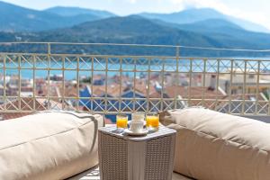 Alexandras Cozy Sea View Apartment