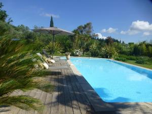 Maisons de vacances Domaine Sesquier Mas d'exception Iris : photos des chambres