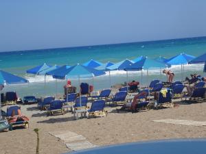 Blue Sky Taverna Apartments Kiki Rethymno Greece