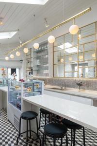 Delight Deluxe Hotel & Spa