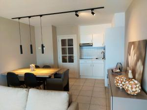 Appartement met zeezicht en verwarmd zwembad