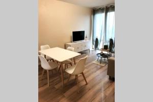 Appartements Serenidad - Appartement cosy 50m2 et Parking : photos des chambres