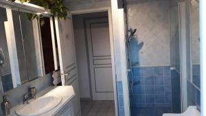 Maisons de vacances L'Olivette : photos des chambres