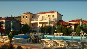 Room in Apartment - Spacious and furnished studio for 3 people Lesvos Greece