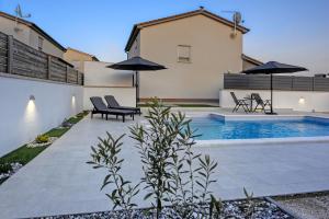 Casa Tara Three-Bedroom Holiday Home