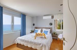 Breathtaking sea view flat in south Crete