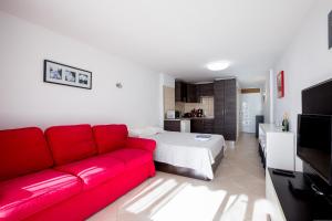 GO2TENERIFE ApartMira Balcony w sea view & pool