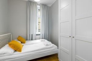 Old Town Apartment Garbary by Renters