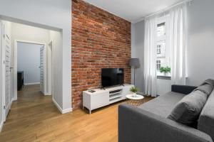 Old Town Apartment Garbary by Noclegi Renters