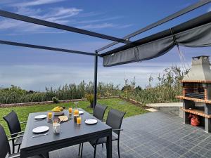 Casa da Felicidade by LovelyStay