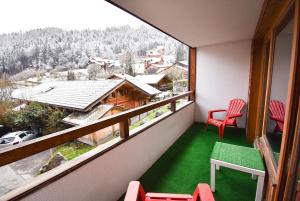 Appartements L'Enchalpe, Grand et lumineux studio avec coin montagne 5 personnes, 60m des pistes, PISCINE COUVERTE, grand balcon expo EST, DRAPS NON COMPRIS : photos des chambres