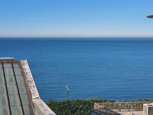 Superior Triple Room with Sea View room in Hotel Antares