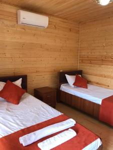 Cottage and Gigo Papas Wine Cellar