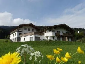 Apartments Fiechtl - Rain