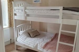 Renovated cosy cottage within Cranborne Chase