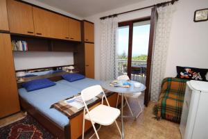 Quadruple Room with Terrace and Sea View room in Apartments and rooms by the sea Povljana Pag - 6476