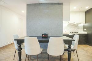 Luxurious 2BR Apartment at Casa Grande Residence By Travelio