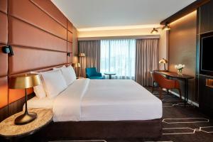 Standard Queen Room room in Holiday Inn Sydney Airport
