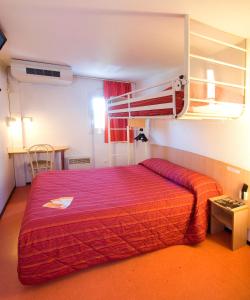 Hotels Premiere Classe Le Blanc Mesnil : photos des chambres