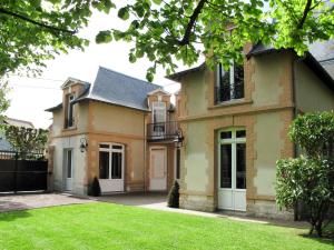 Holiday Home La Bigeonnière - CAB400