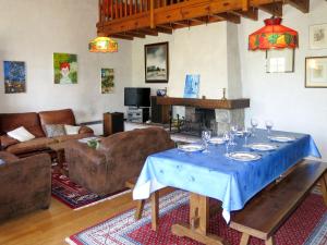 Maisons de vacances Holiday Home Stergann - MEQ301 by Interhome : photos des chambres