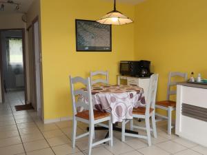 Apartment Fakarava by Interhome