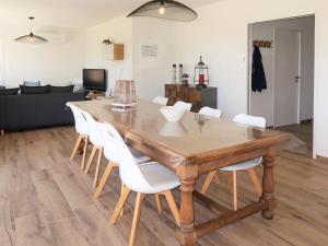 Maisons de vacances Holiday Home Home Kerfissien - CED243 by Interhome : photos des chambres