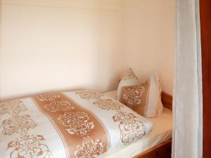 Apartment Huuske am Polder by Interhome
