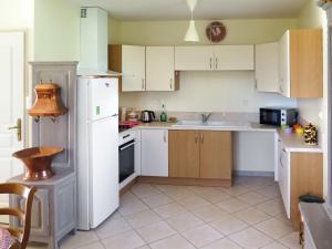 Maisons de vacances Holiday Home Pasture - LBQ401 by Interhome : photos des chambres