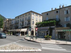 Appartements Apartment La Terrasse des Vignes - NYS180 by Interhome : photos des chambres