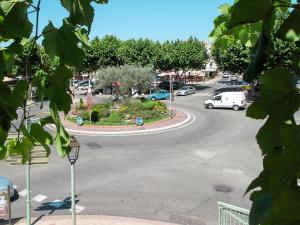 Appartements Apartment La Terrasse des Vignes - NYS180 by Interhome : photos des chambres