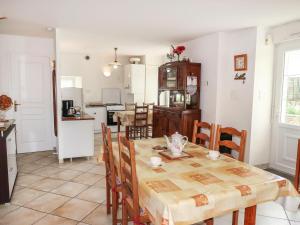 Maisons de vacances Holiday Home Ty Breiz by Interhome : photos des chambres