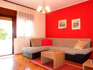 Apartment Vesna - PUT106 by Interhome