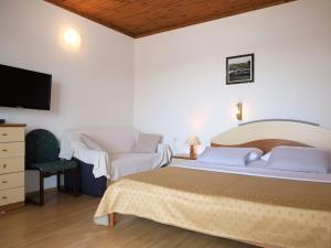 Apartment Ana-2 by Interhome