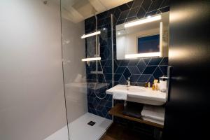 Hotels Mercure Thalasso & Spa Port Frejus : Chambre Double Privilège - Vue sur Port