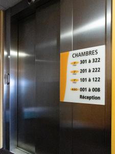 Hotels Premiere Classe Lisieux : photos des chambres