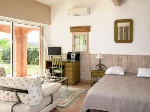 Maisons de vacances Holiday Home Le Cabanon - DRA170 by Interhome : photos des chambres