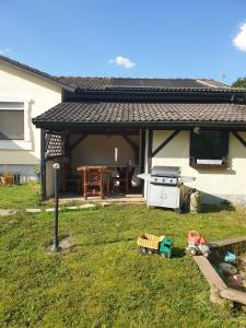 Sions große Ferienwohnung Ferienwohnung mit 3 Schlafzimmer, 2 km bis zum Europapark Rust