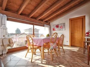 Apartment Colombaro Vecchio-7 by Interhome