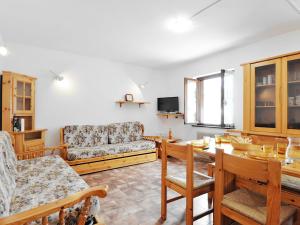 Apartment Cesa Fraines-2 by Interhome