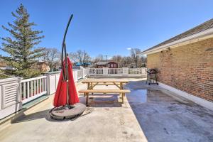Downtown Canandaigua Apt 1 Mi to Lake and Pier!