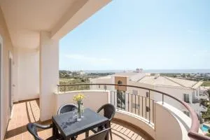 Meia Praia Beach Apartment - Albardeira