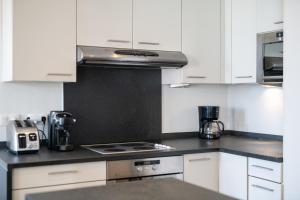 "Le Mirabeau" by EnjoyNice, spacious 2-bed with airco