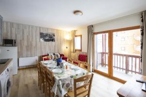 Les Balcons PROCHE PARC NATIONAL VANOISE appartements 2 pieces 6 pers MONTAGNE SUPERIEUR : photos des chambres