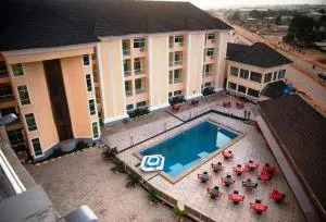 Room in Lodge - Hampton Towers Spa - Asaba