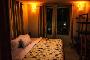 Dual Mountain View Lodge