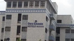 Room in Lodge - Owu Crown Hotel, Ibadan - Ibadan
